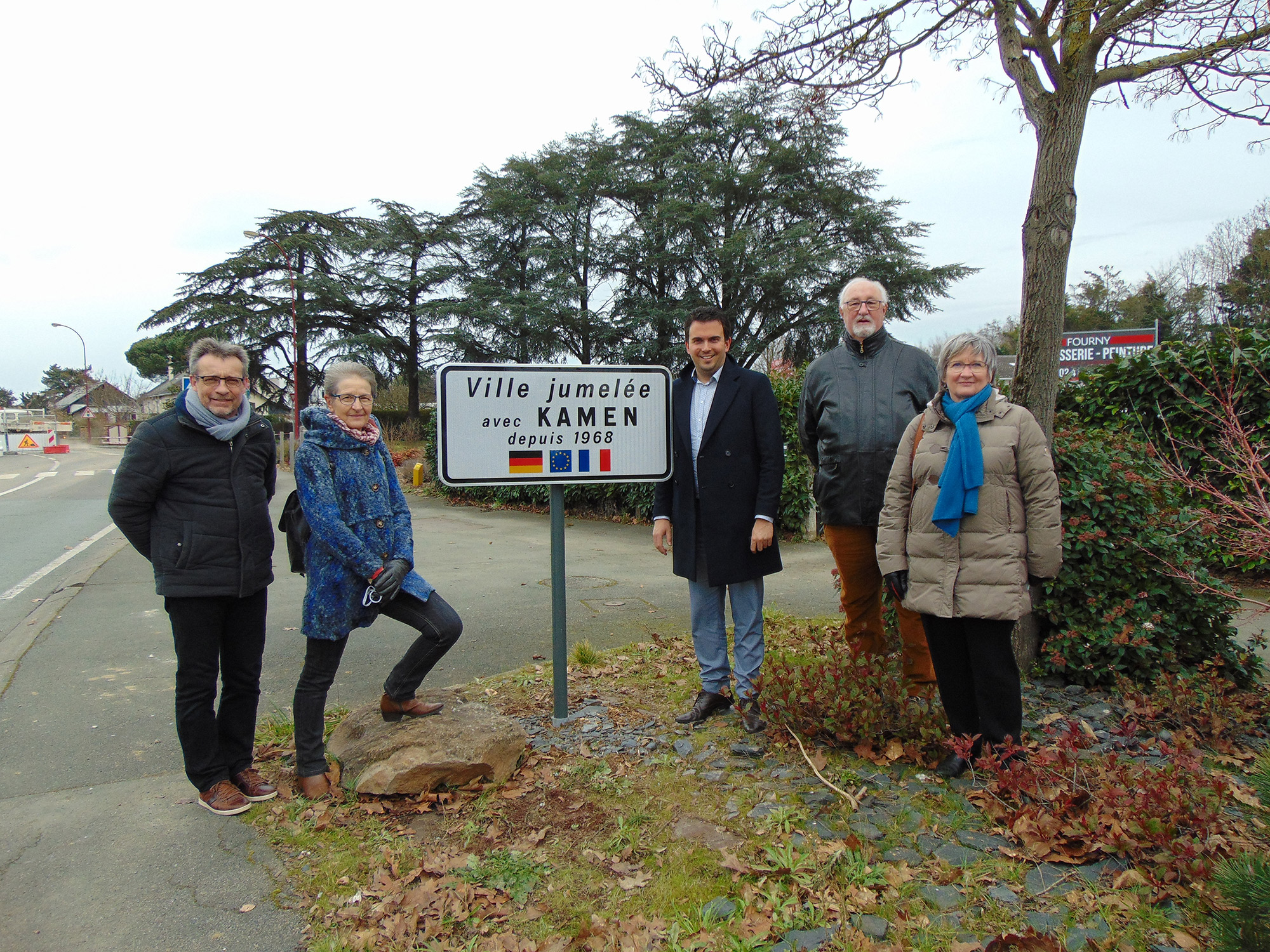 Inauguration du panneau avec Benoît Cochet, maire de Montreuil-Juigné