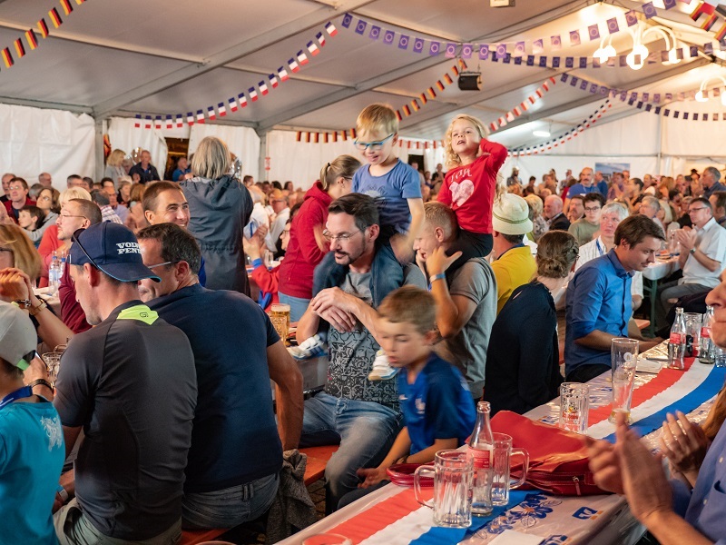 Festwoche zum 50-jährigen Jubiläum - Europäischer Abend im Festzelt